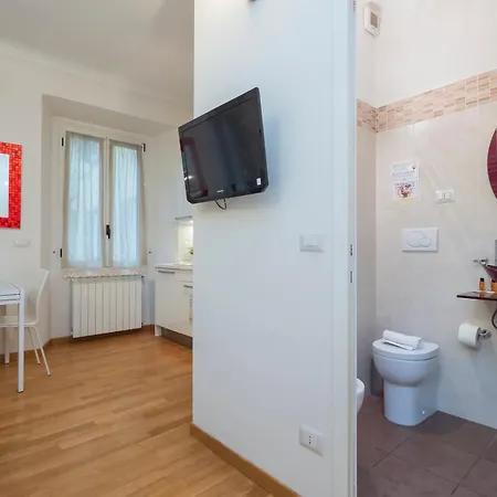 I Host - Bergamo 3 Lägenhet